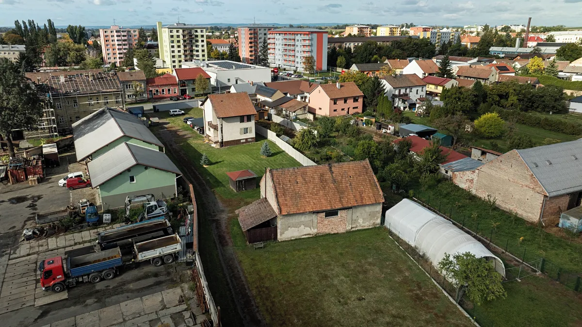 Prodej rodinného domu 384 m², pozemek 17055 m²